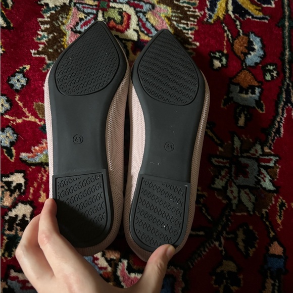 Blush fabric pointed-toe flats - Picture 5 of 6